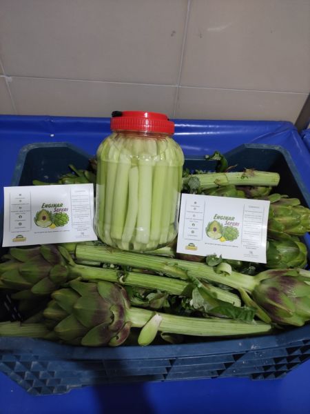 Temizlenmiş Enginar Sapı (özü)